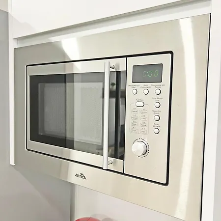Apartamento Restaurado De 3 Y Ac *